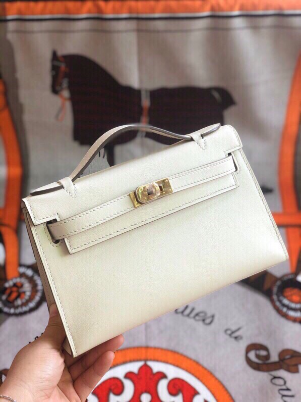 에르메스 미니 켈리백22 나타 화이트 금장 스위프트